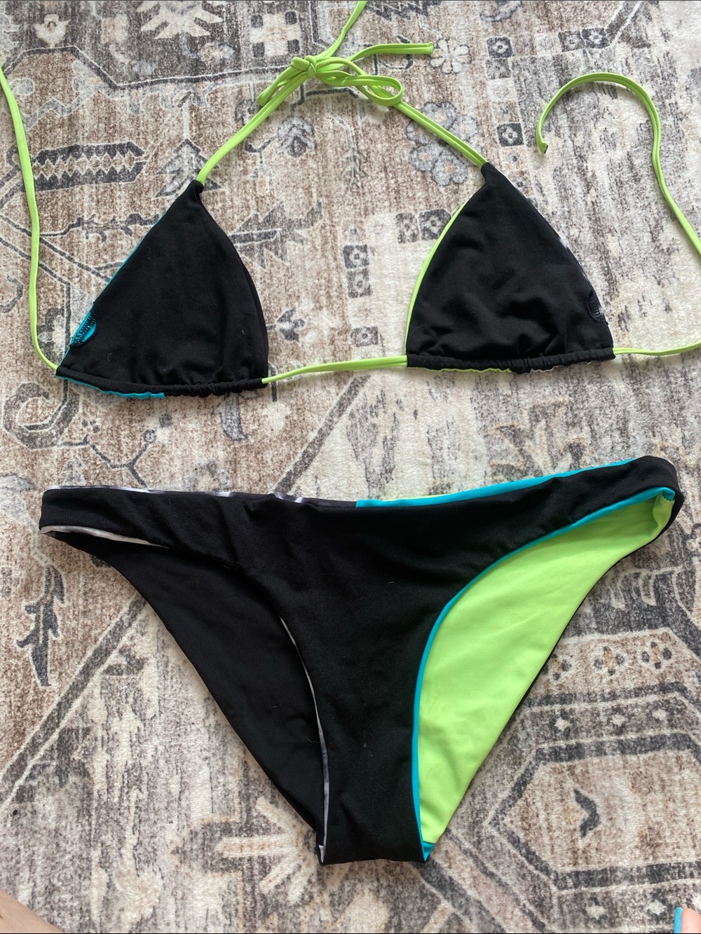 Bikini Set - Picture 4 of 4